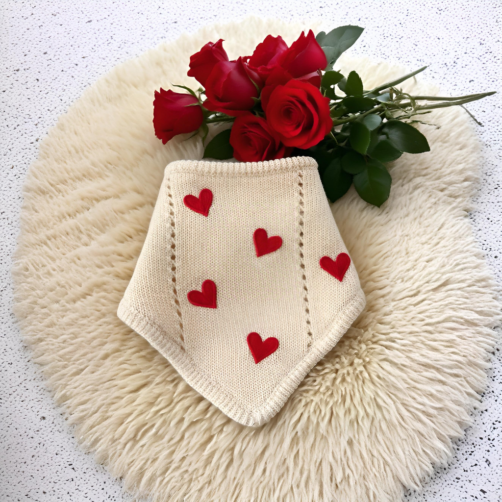 Cream knit bandana with red hearts